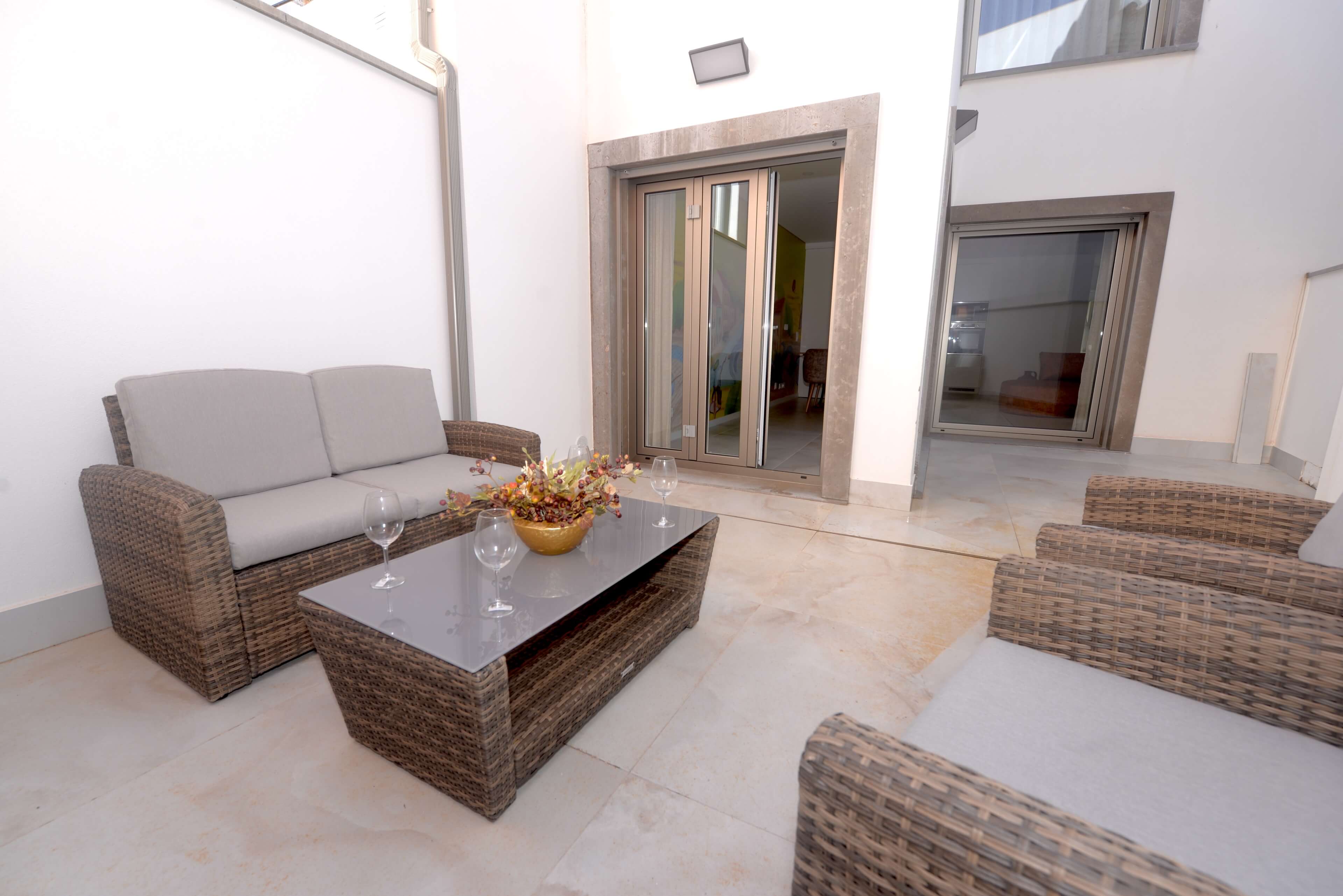 Oro & Nero: Arte Home