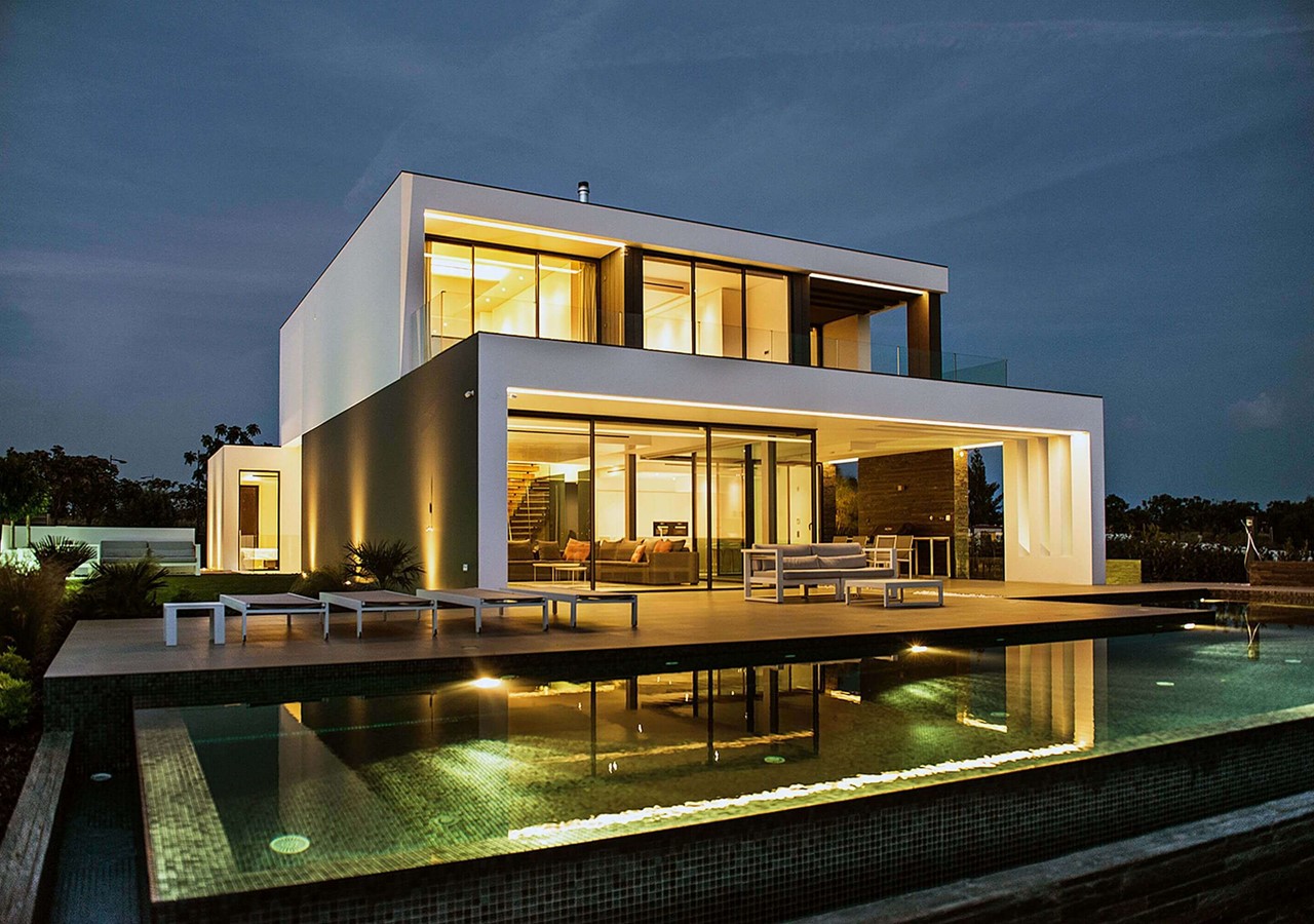 Villa Colina do Golfe at night
