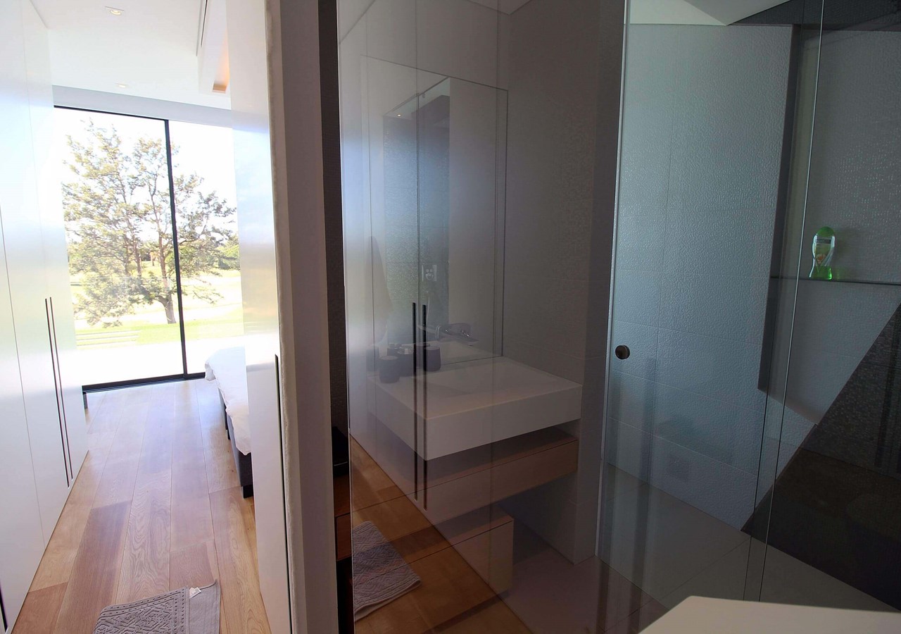 En-suite bathroom
