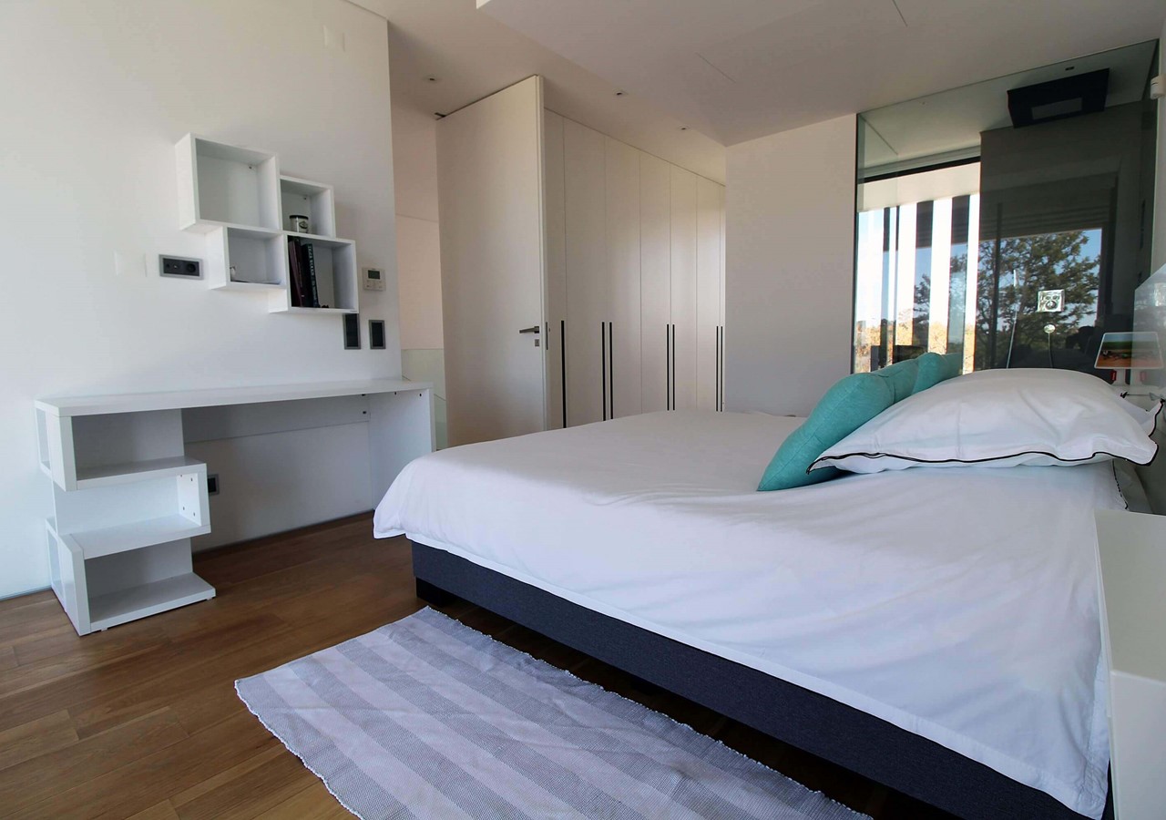 Bedroom with en-suite bathroom