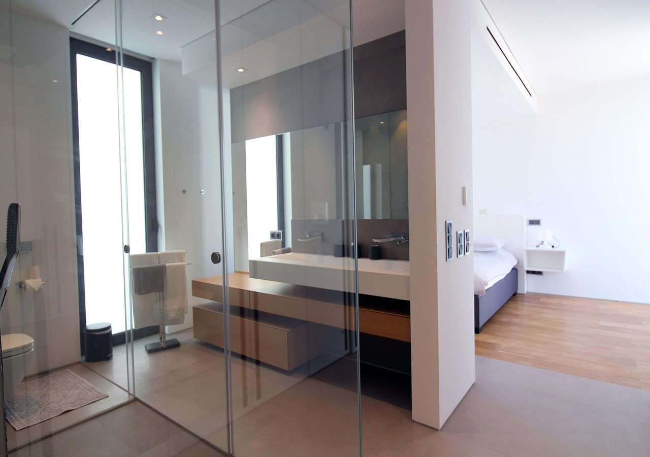 En-suite bathroom