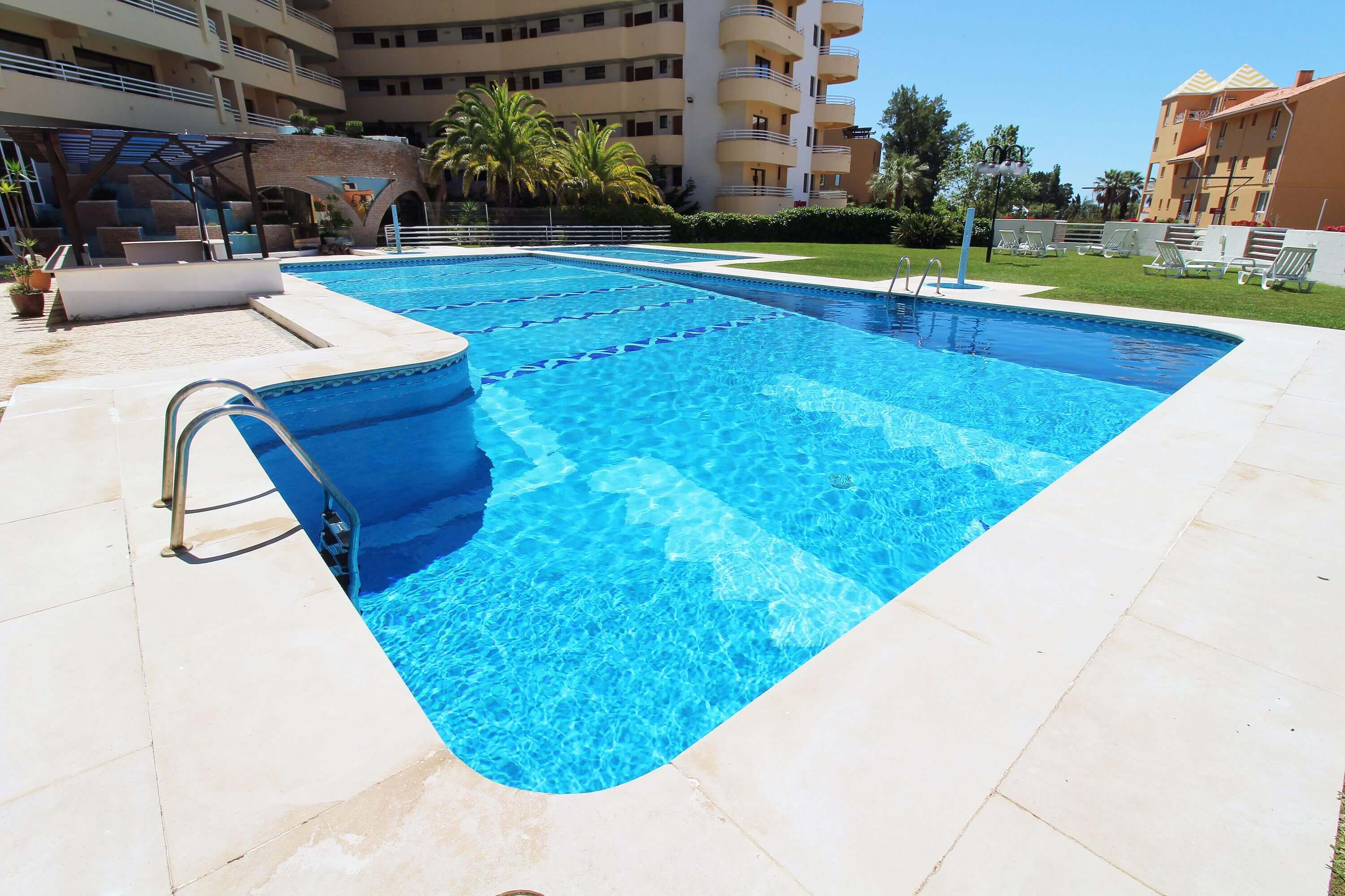 Marina Mar Cascata - Apartamento T1 com piscina e vista para o mar - a 100 metros da Marina da Vilamoura