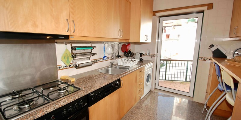 Shimmer apartment kitchen