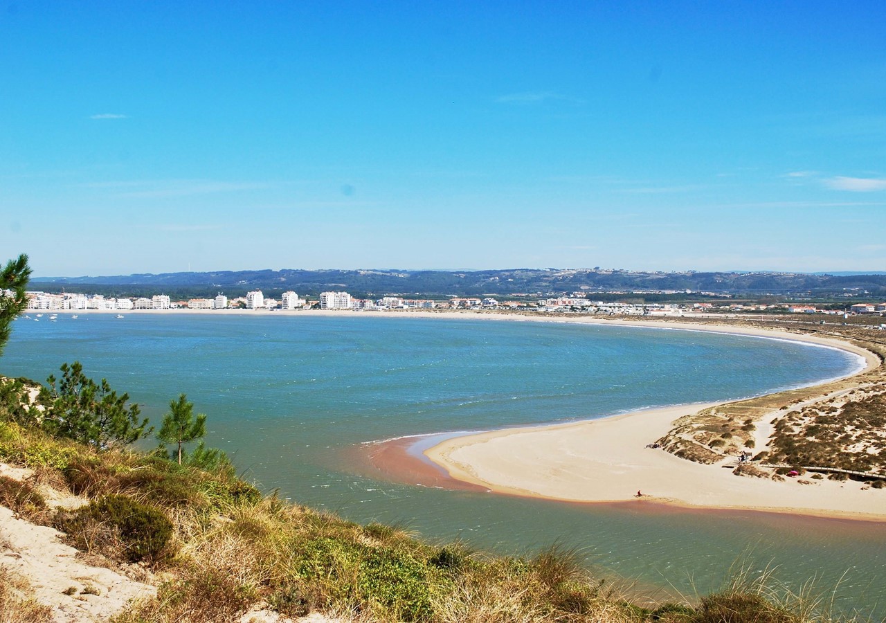 Sao Martinho Do Porto Bay