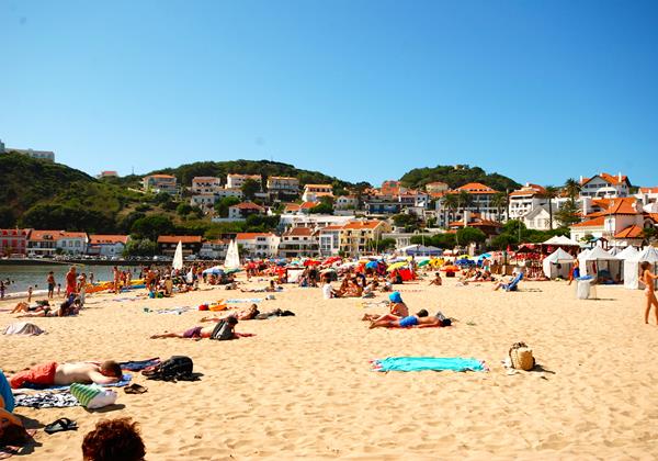 São Martinho do Porto beach