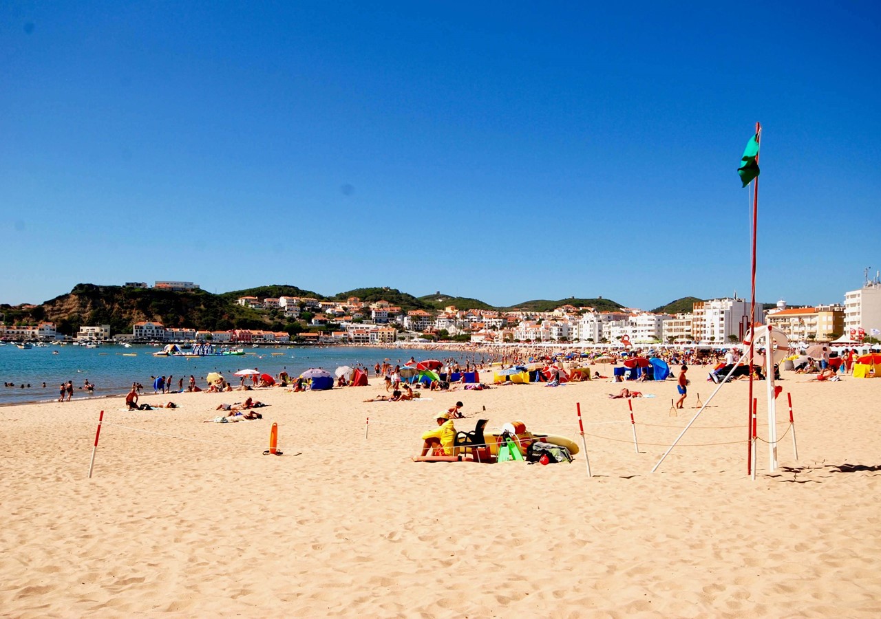 São Martinho do Porto beach