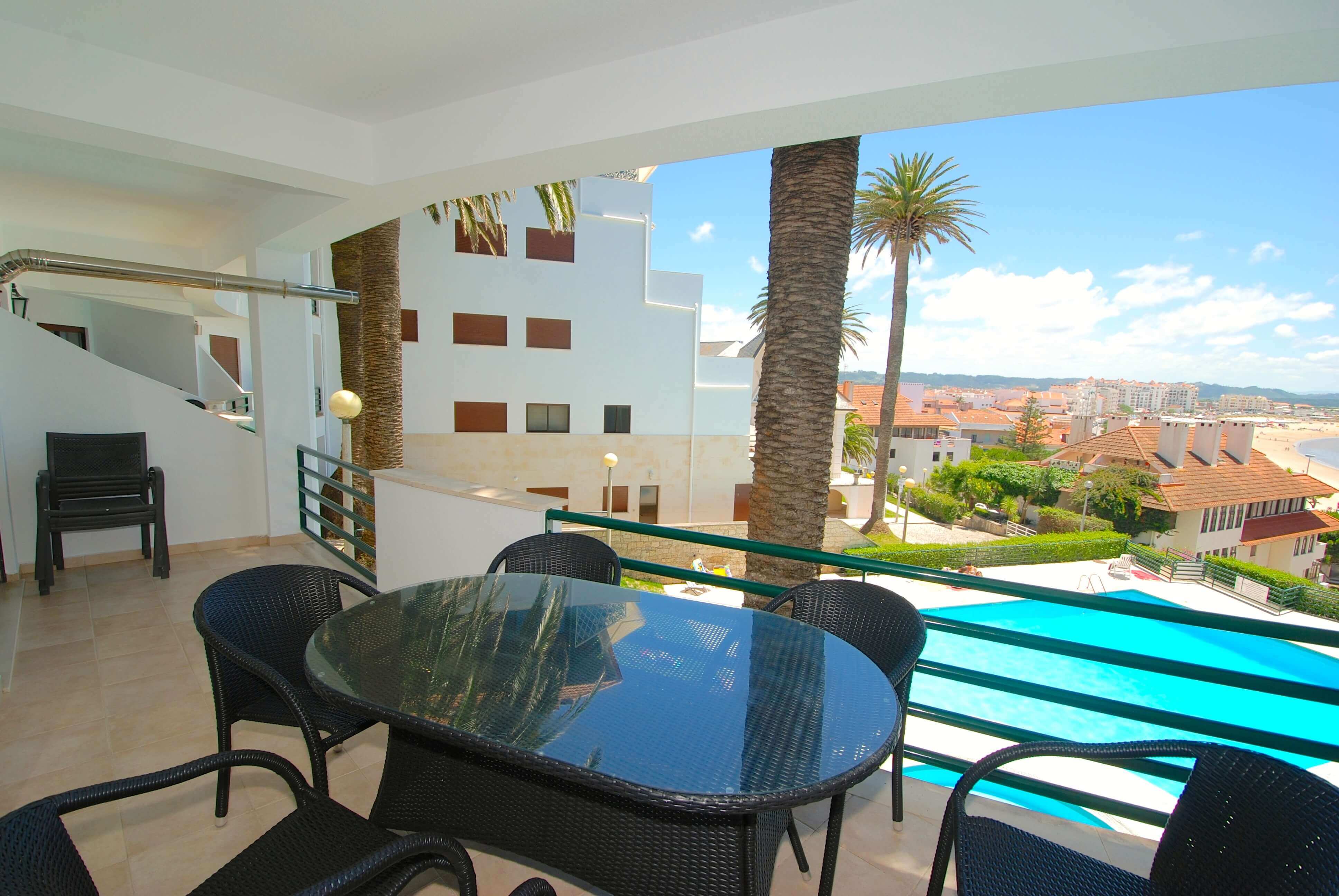 Bay - Maravilhoso duplex com vista mar em São Martinho do Porto com piscina a apenas 65 metros da praia