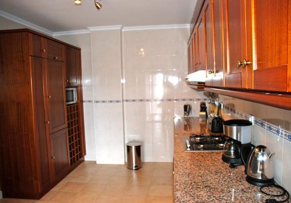Kitchen 2