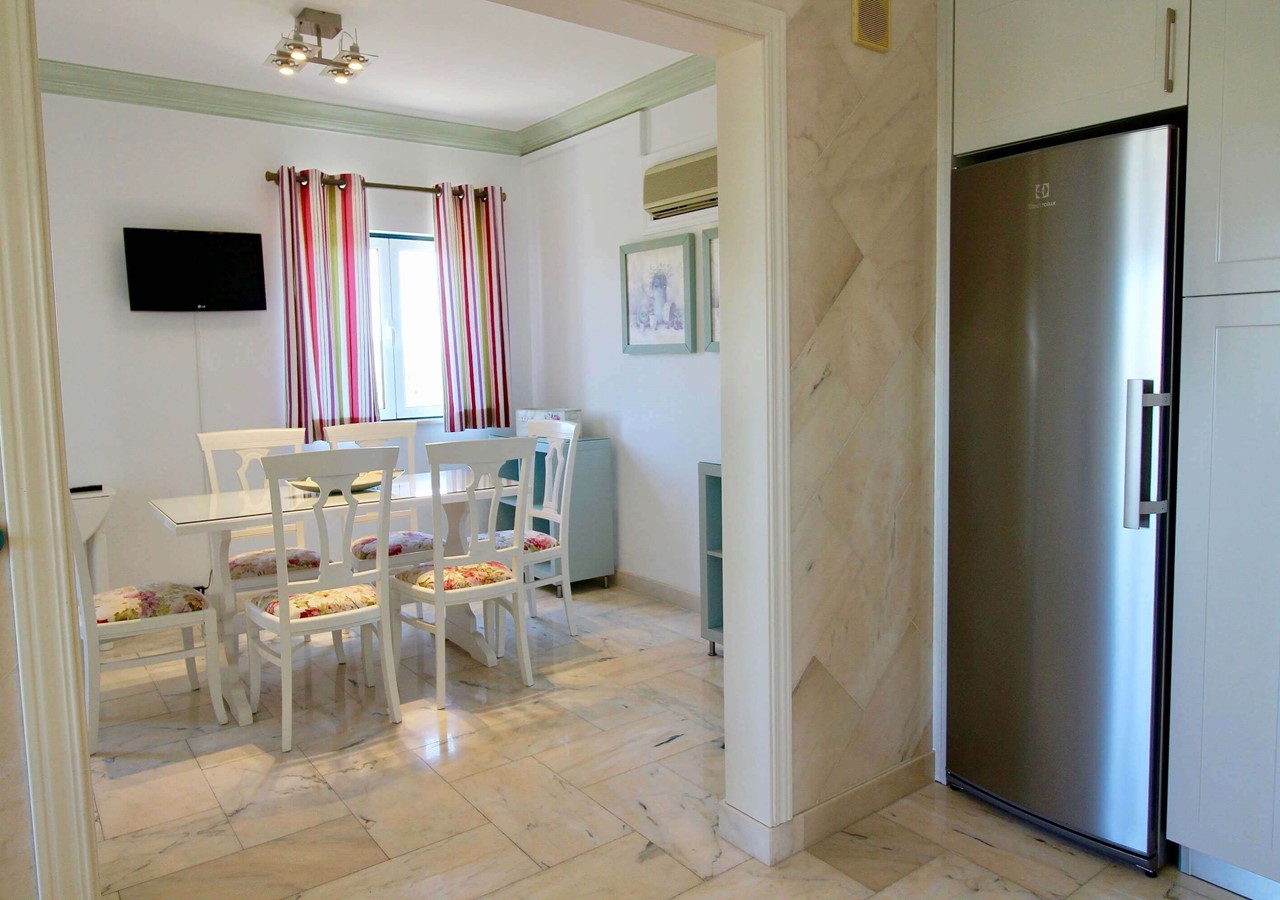 Comfortable kitchen with dining area