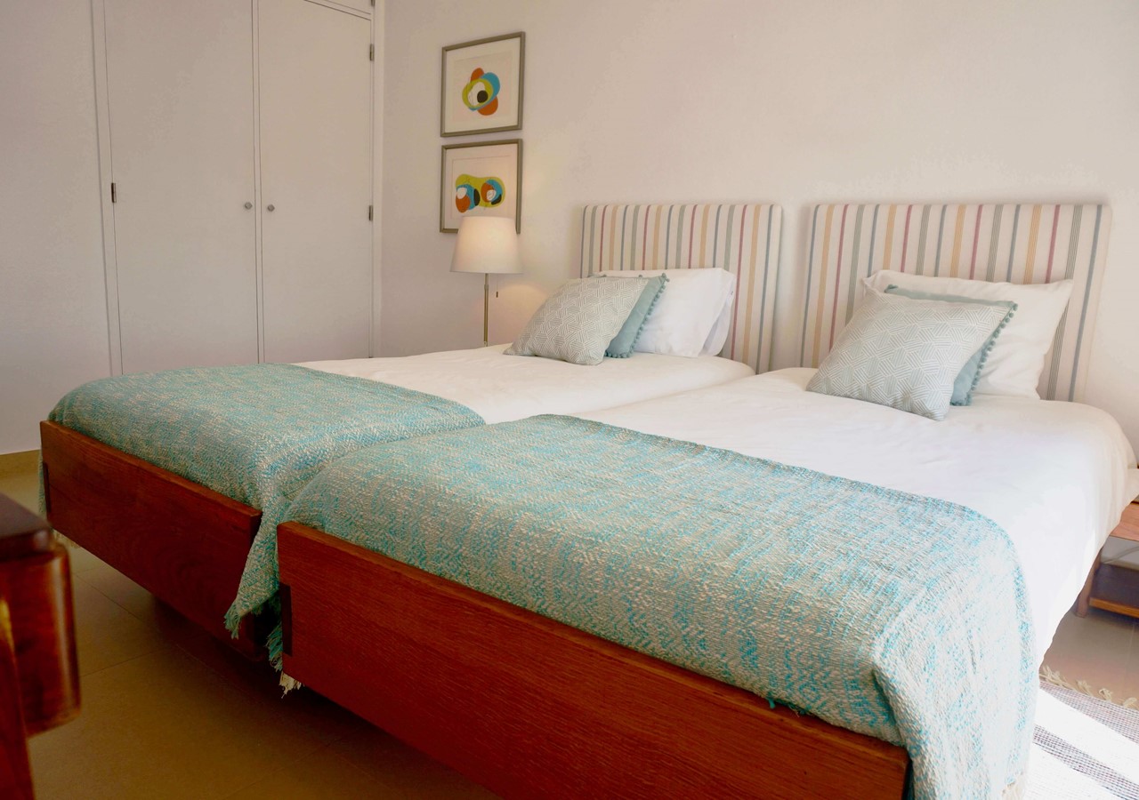 Beautifully decorated twin bedroom in Algarve holiday home