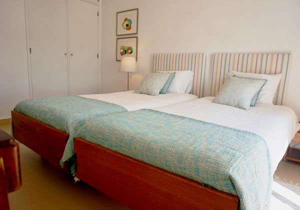 Beautifully decorated twin bedroom in Algarve holiday home