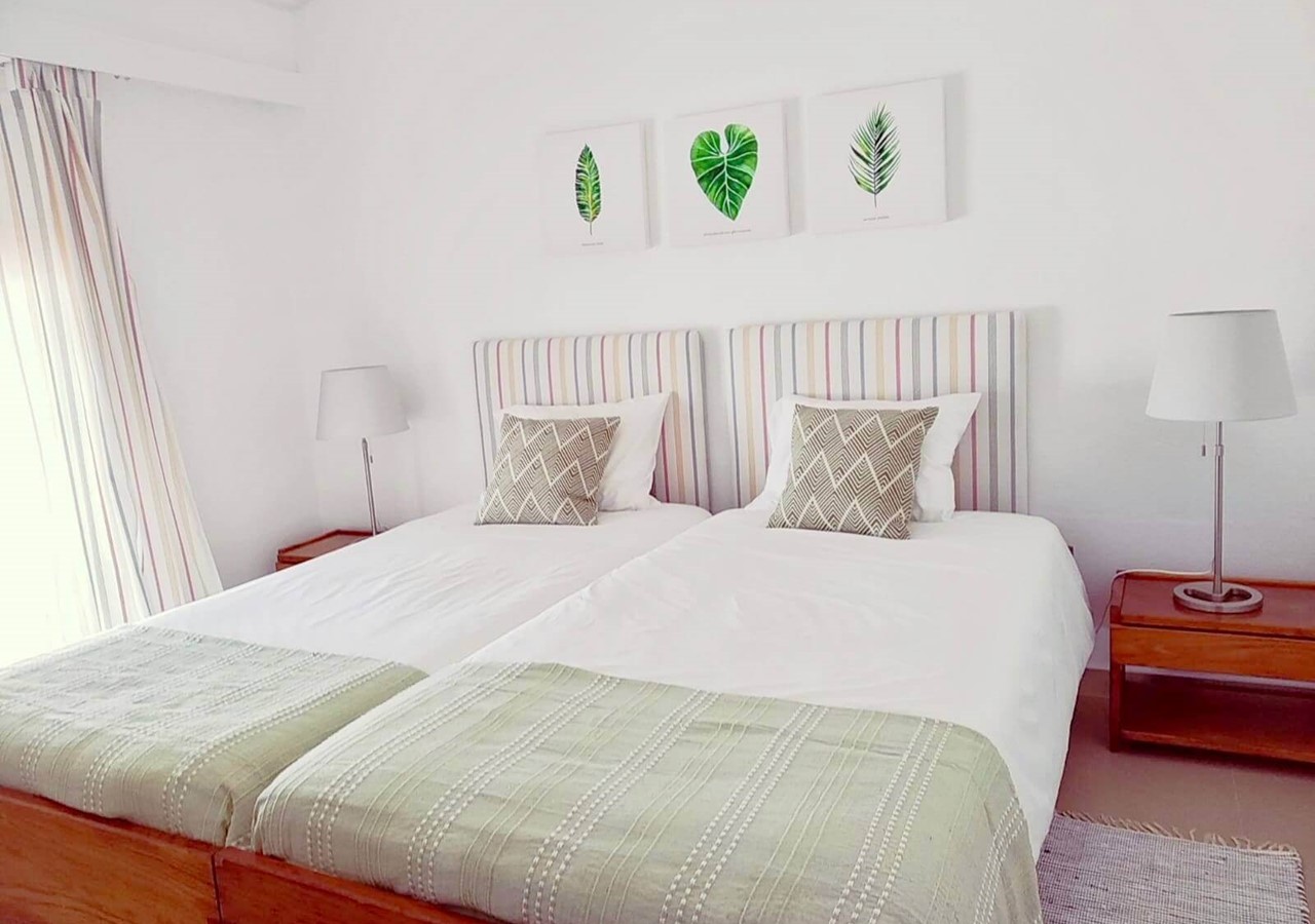 Twin bedroom in Vilamoura holiday home