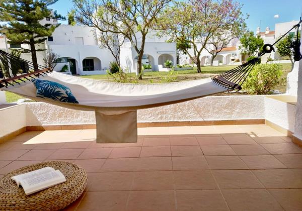 Holiday home in Algarve with hammock
