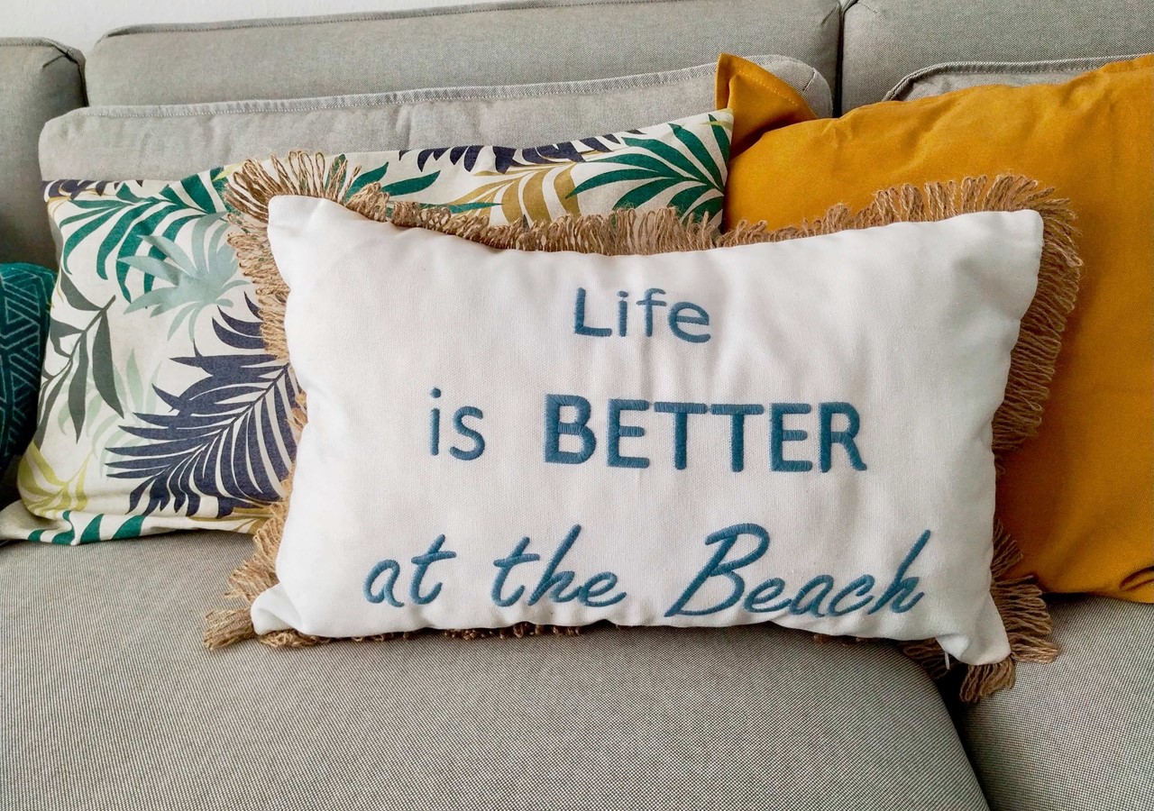 Comfortable lounge with free Wi-Fi