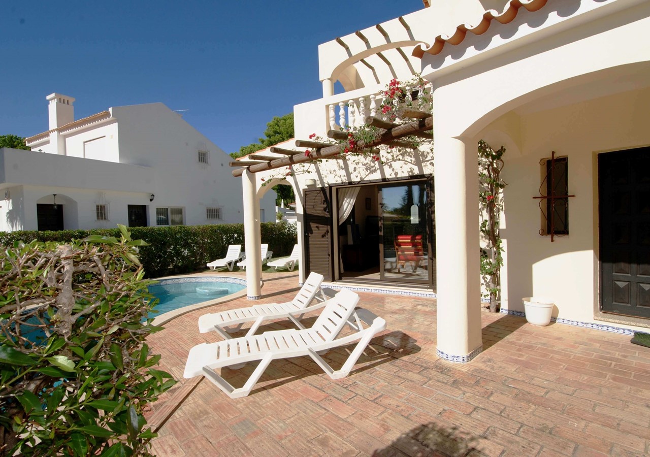Outdoor area with sun loungers