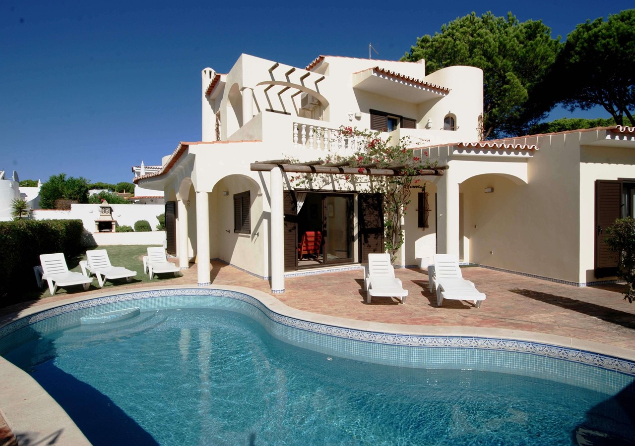 Amazing villa 3 km from Vilamoura