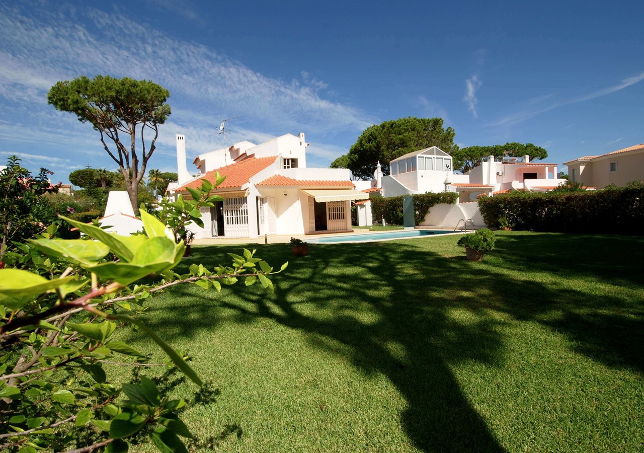 Outside view of Villa in the Algarve