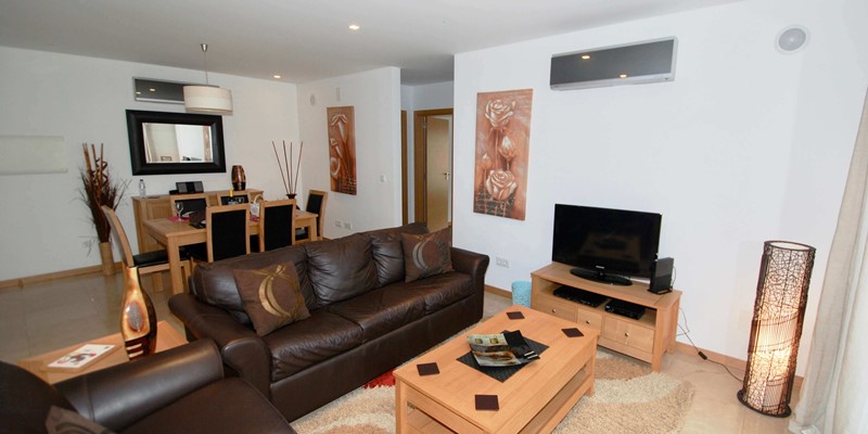 Lounge With TV DVD And Free Wi Fi