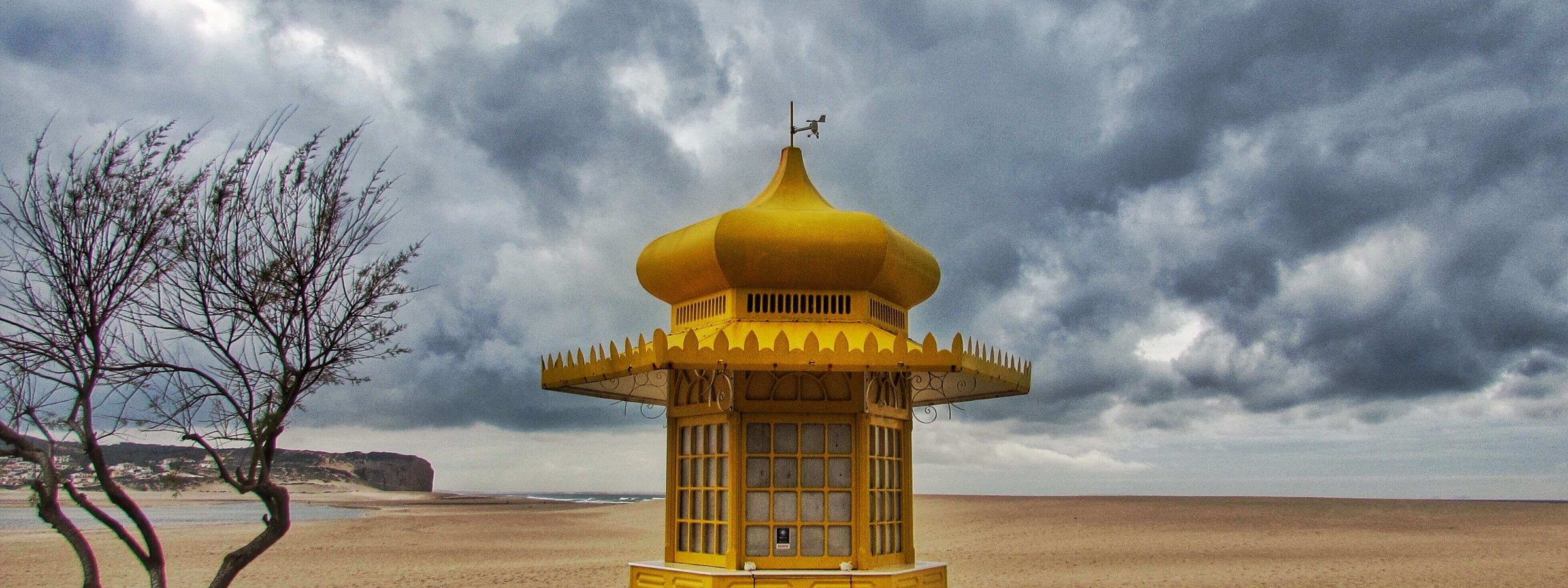 Foz Do Arelho Beach Any Time Of Year