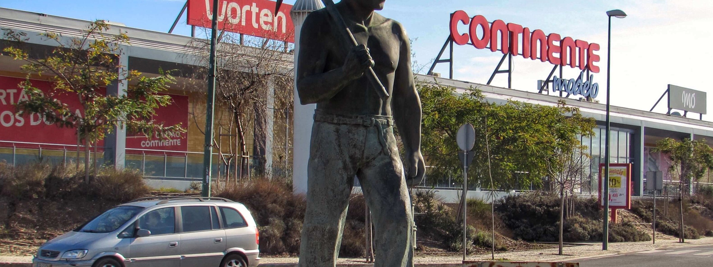 Mall Shopping For Rainy Days In Rio Maior