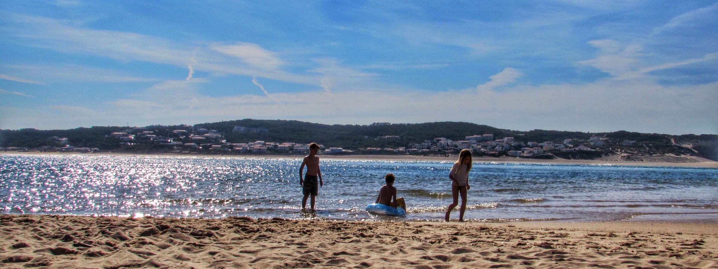 Sunbathe Near The Obidos Lagoon While Kids Play 1