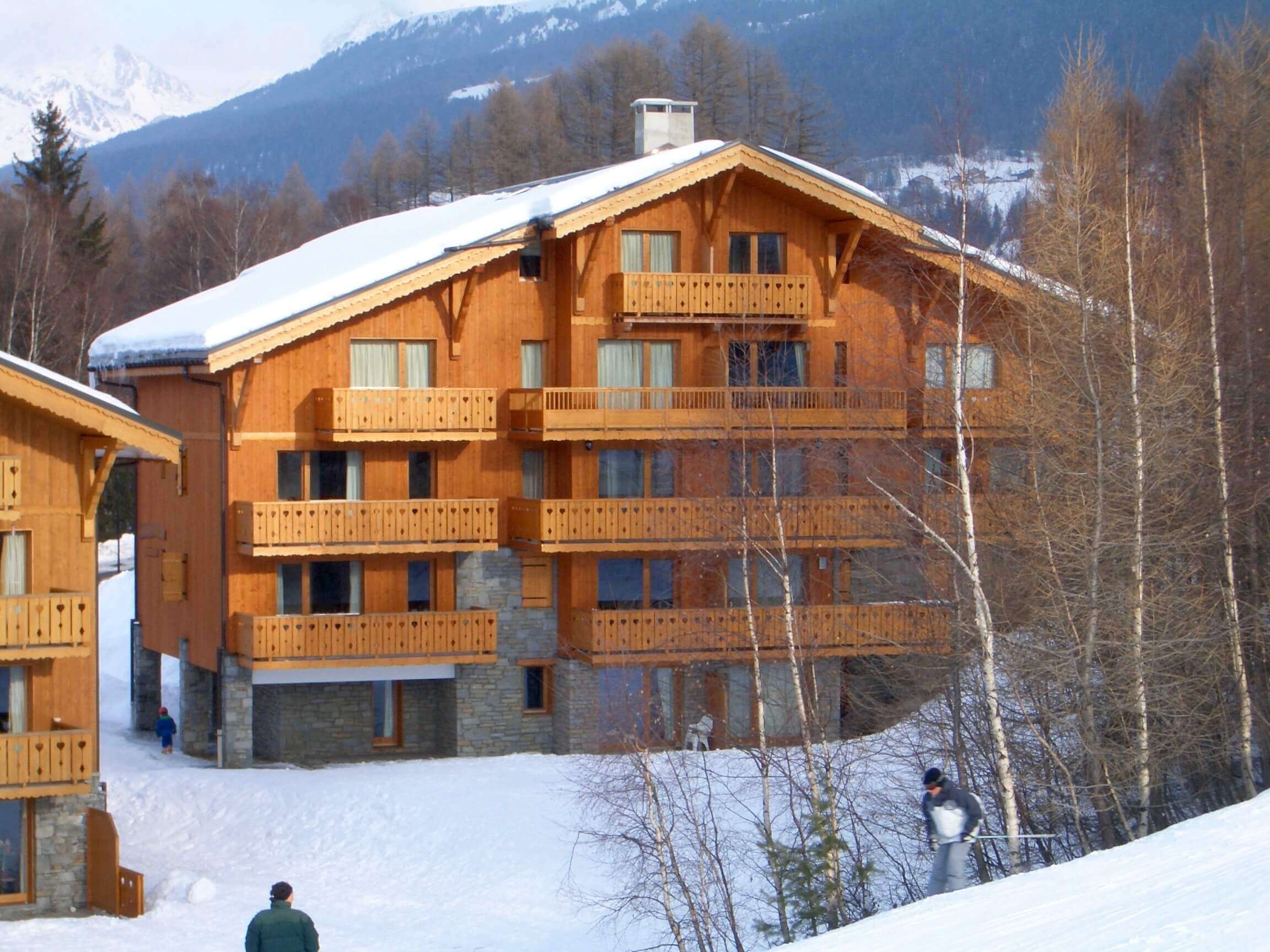 Blanc - Apartamento estilo chalé com 3 quartos, acomoda 7, localizado nas pistas de ski Montalbert, La Plagne, França