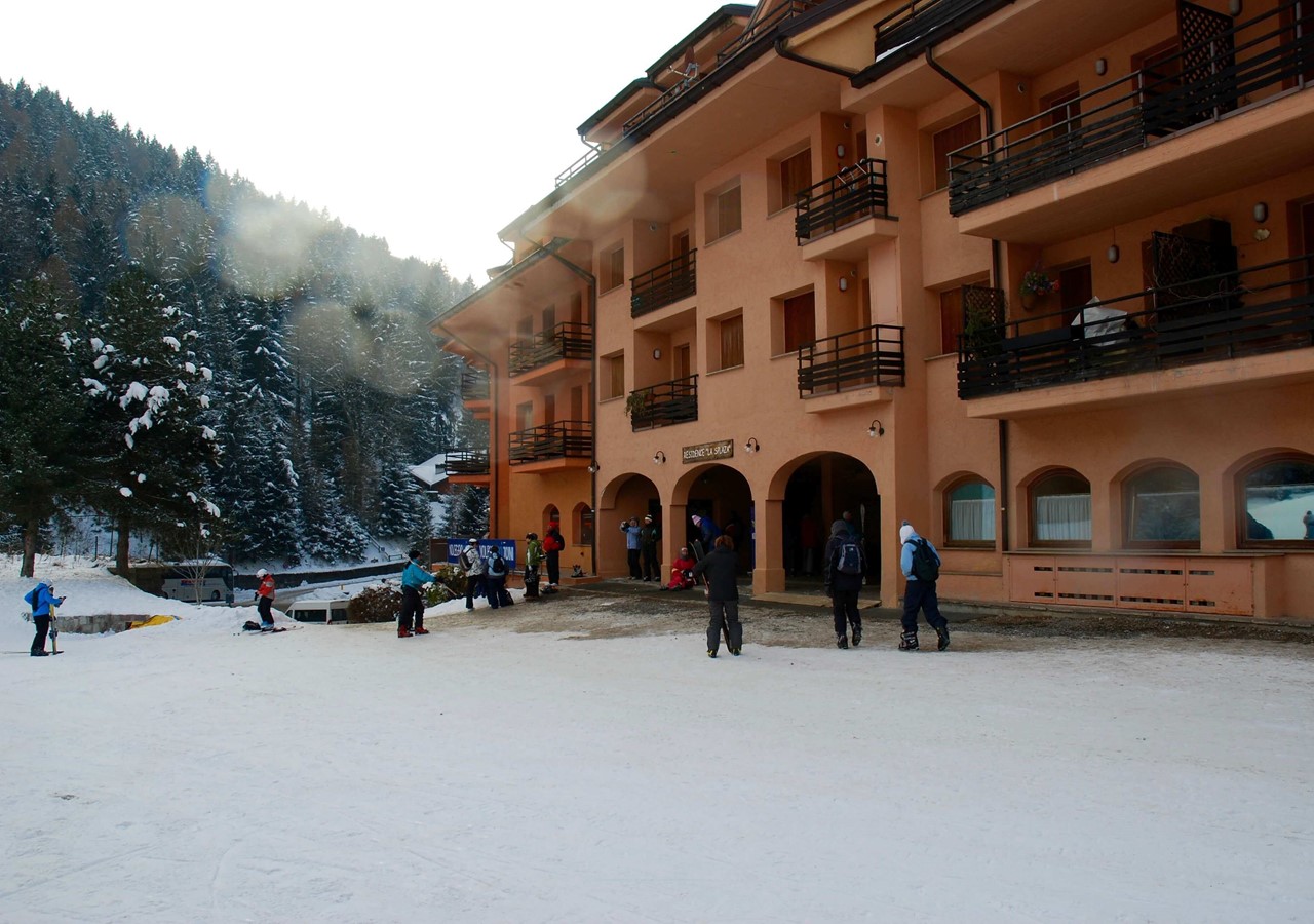 Montecampione ski in ski out