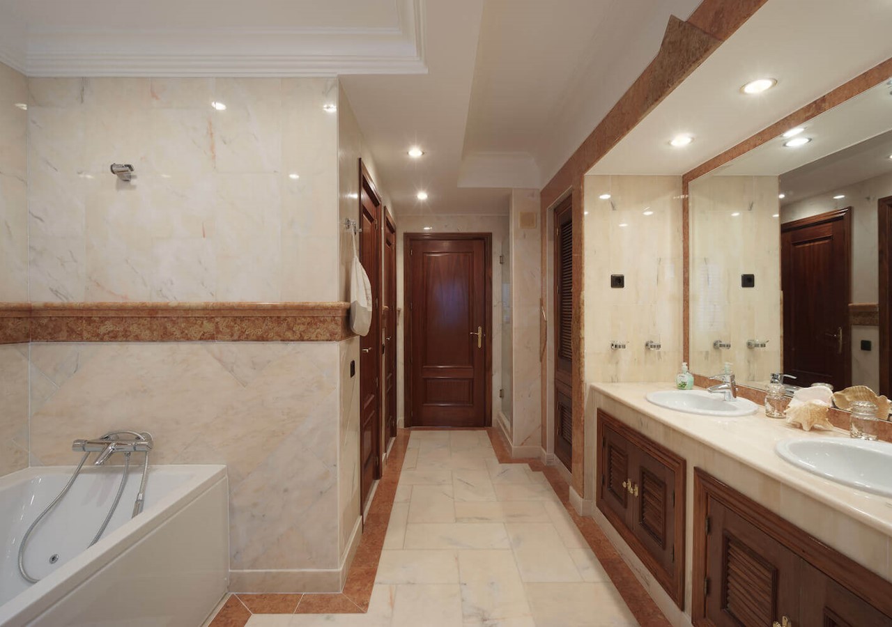 Luxurious bathroom