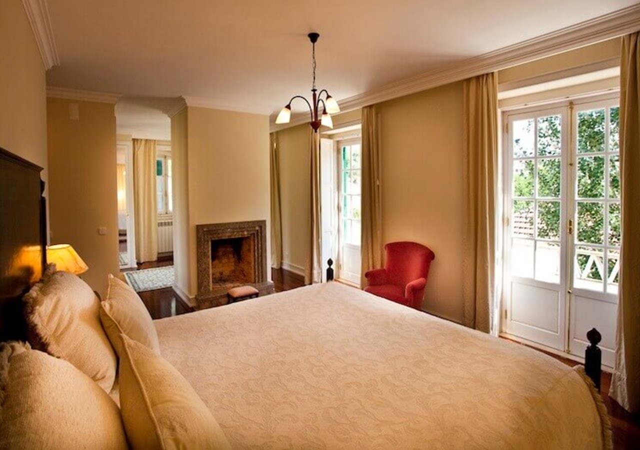 Large double bedroom