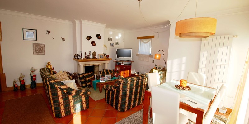 Lounge and dining area